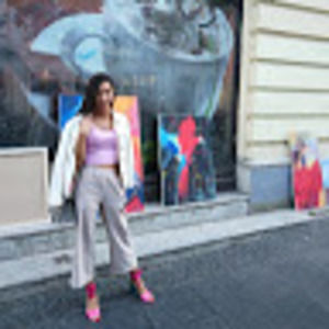 Meet your Posher, Antonia